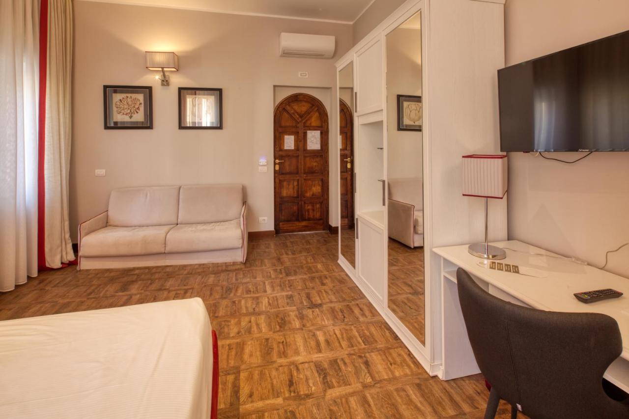 Hotel Alberti Portofino Land 4*